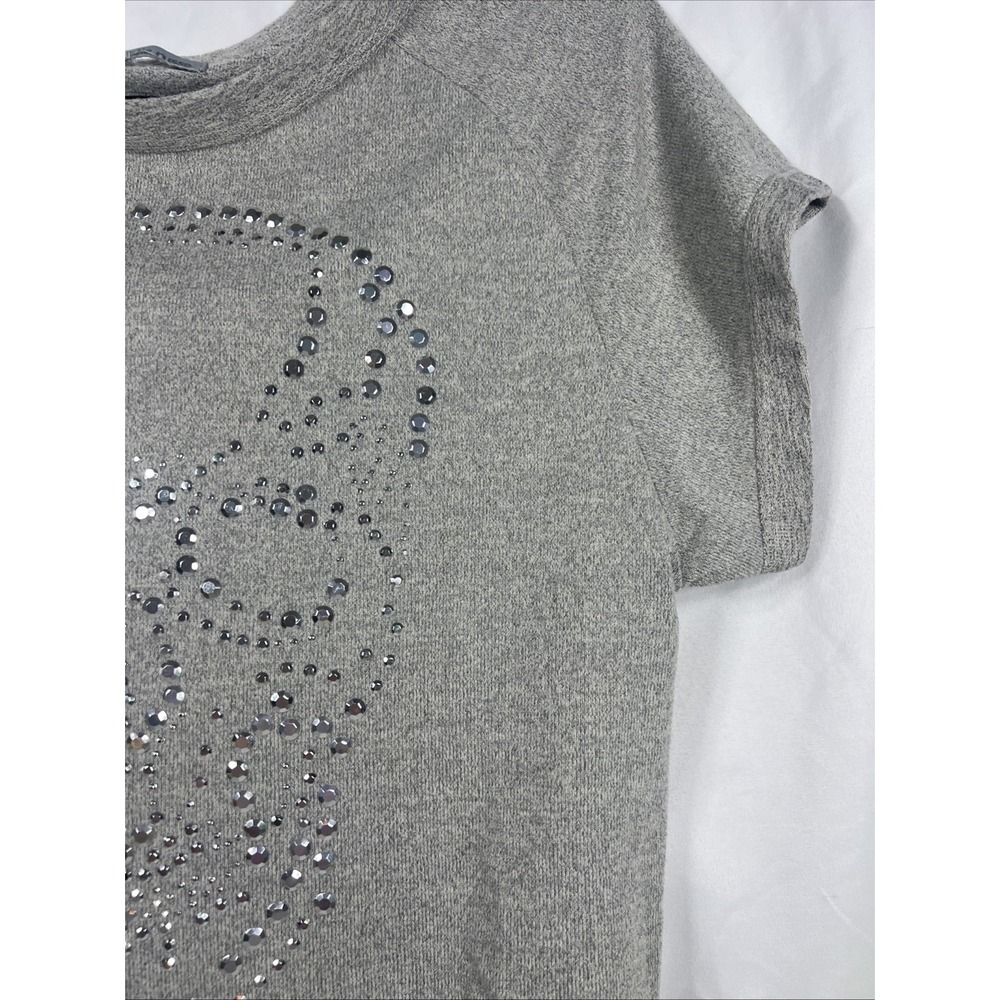 Women's Heather Gray Studded Skull Raglan Sleeve Tee – Charlotte Russe P/p 18" - Picture 5 of 13